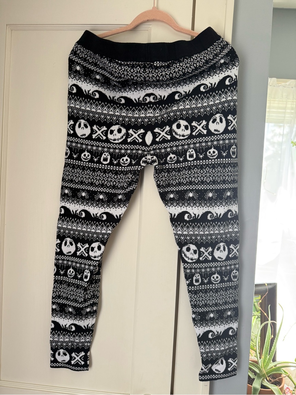 Disney The Nightmare Before Christmas Leggings - Picture 3 of 4